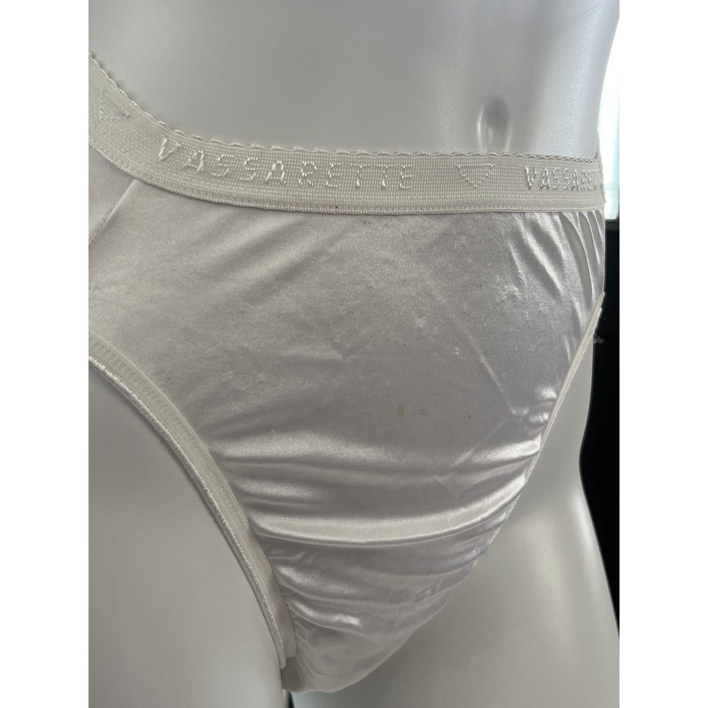 Vassarette Vintage White Second Skin Liquid Satin Logo Waistband Briefs Size 6 M - Picture 4 of 7